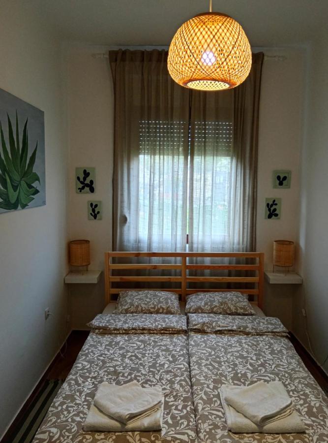 Appartement Studio Apartman Cactus à Zagreb Extérieur photo